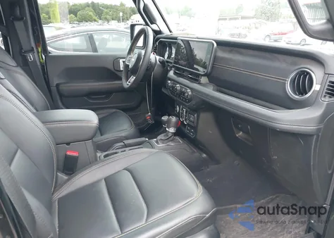 2024 Jeep Wrangler 4-Door Sahara 4X4 из США, поврежденный, VIN 1C4PJXEN0RW105639